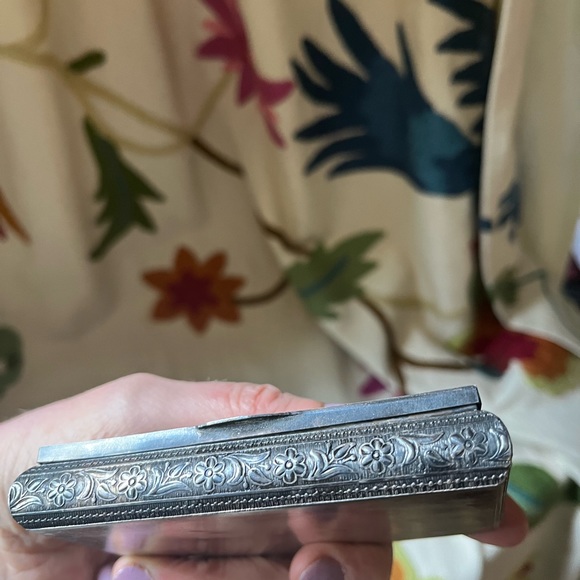 Vintage Sterling Silver Marriage Box from India - Picture 11 of 12